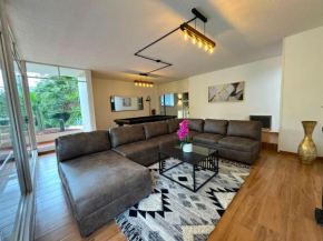 Group Stay In home Fun Yard 15 Min from Polanco!
